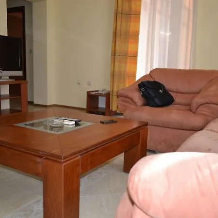 Palazzo 4*