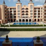 Palazzo 4*